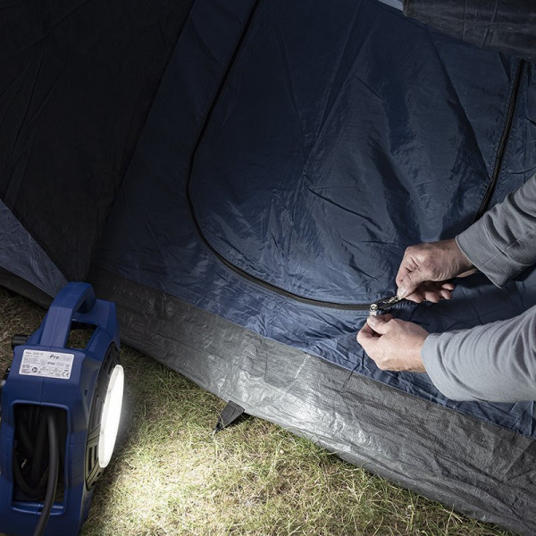 Enrouleur électrique Schuko quadruple prise 15M 3x1,5mm² avec éclairage LED